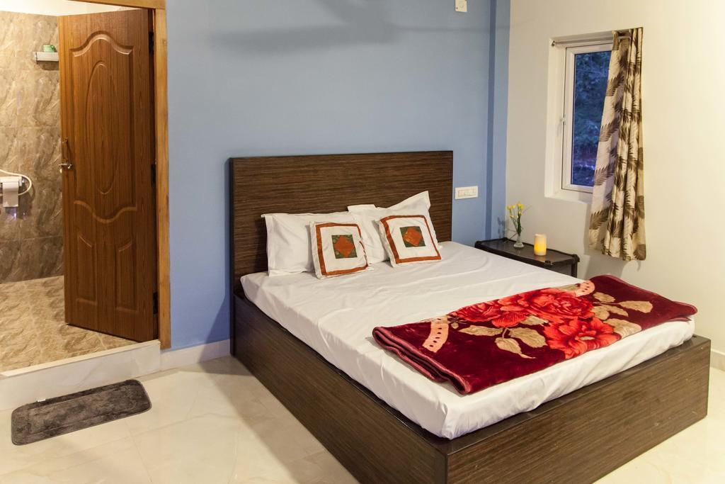 Vālpārai Petra Family Guest House חדר תמונה