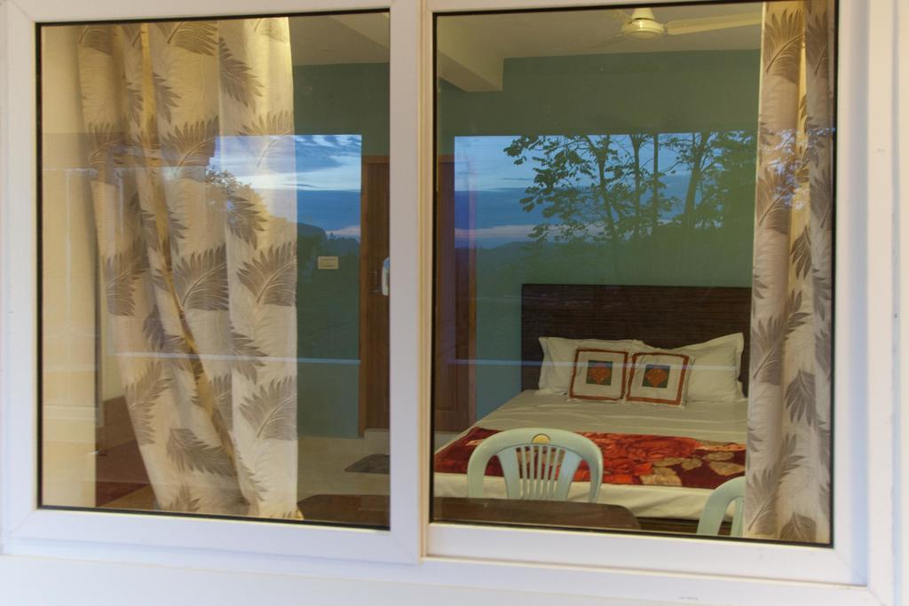 Vālpārai Petra Family Guest House חדר תמונה