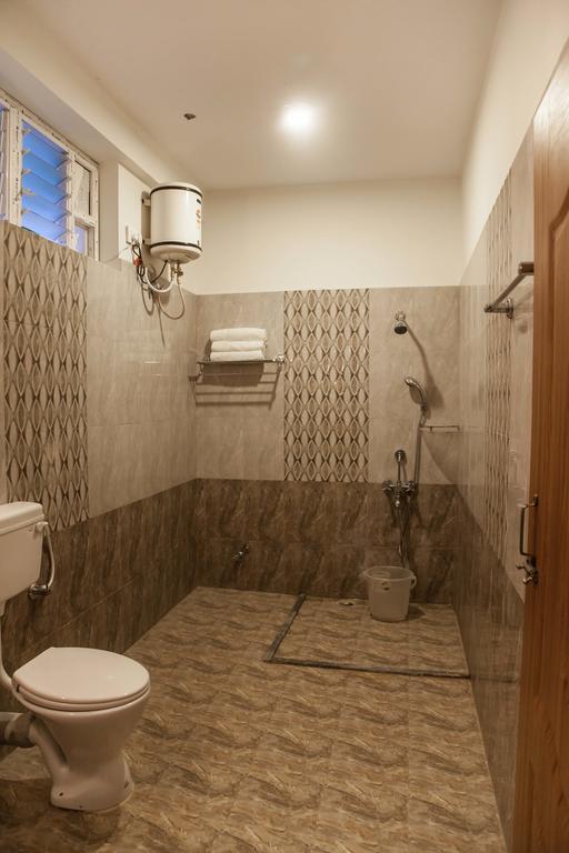 Vālpārai Petra Family Guest House חדר תמונה